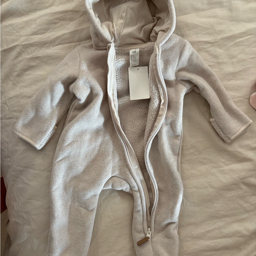 H&M Cream Kids One Piece Footie